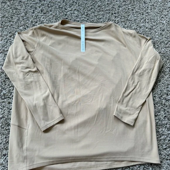 Lululemon Back in Action Long Sleeve Shirt *Nulu // Size 4 - Picture 2 of 5